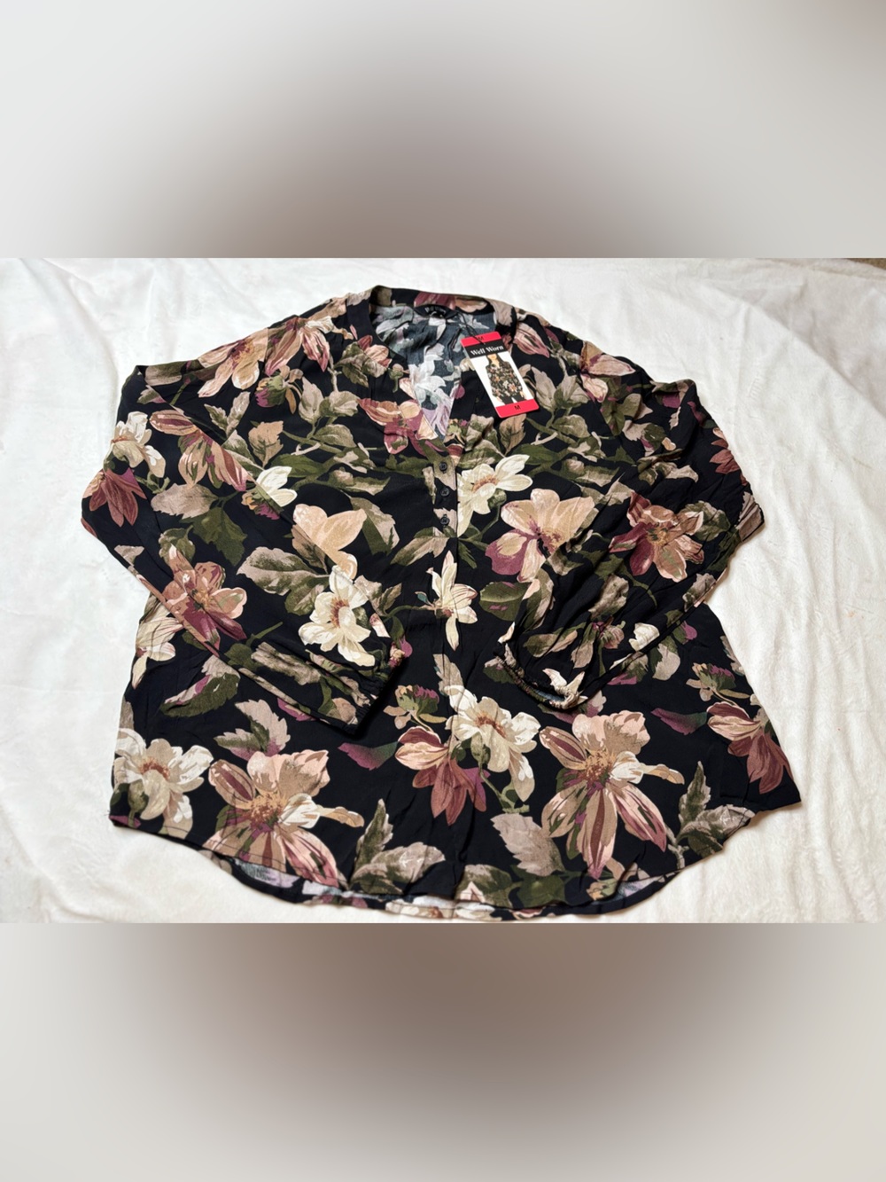 Well Worn Black Floral Button-Front Blouse